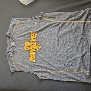 XL sleeveless tee Iowa Hawkeyes
